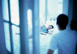 Nhờ bác sĩ gây mê rồi hẵng… “yêu”!