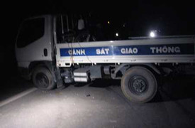 Va chạm với xe CSGT, hai vợ chồng tử vong