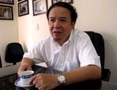 Người đàn ông bỏ lương triệu đô để… sửa lỗi tiếng Việt