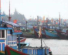 Quảng Ngãi: Liên lạc được với các tàu cá mất tích