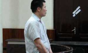 Chủ trang trại vào tù vì đánh chết kẻ trộm trứng vịt