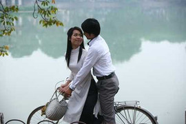 Mơ màng dáng Hà Nội xưa với chuyện tình cô dâu 8x