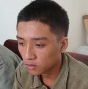 3 đối tượng tấn công khách đi xe ôm bằng trận 