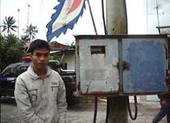 Công nhân điện giải nghệ để hành nghề cắt trộm cáp điện