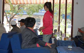 Những sinh viên ăn Tết xa nhà