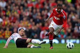 Inter cũng theo đuổi Patrice Evra