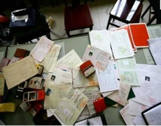 Bắt kẻ làm và bán bằng đại học giả giá bèo