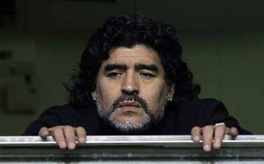 Maradona kiện đại gia internet Trung Quốc
