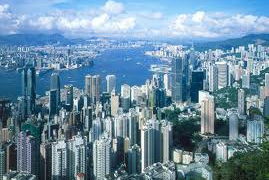 Đổ xô nuôi ong trên nóc chung cư