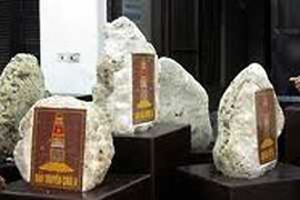 Đưa đá từ quần đảo Trường Sa về bảo tàng Hà Nội