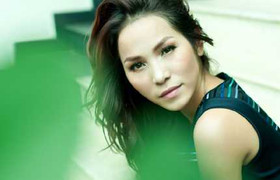 Hoàng Lê Vi: Anh Sơn không bao giờ ga lăng với vợ