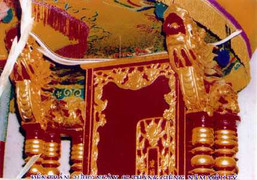 Chuyện ly kỳ về rắn trắng ở đền Trần