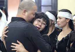 Vợ cũ DV Hồng Sơn: 