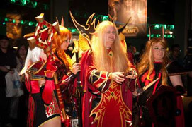 Yêu nữ gợi cảm làm BlizzCon 2011... 'cháy rụi'