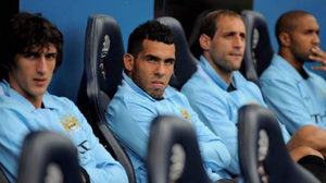 Từ Tây Á, Maradona 'khóc' cho Tevez