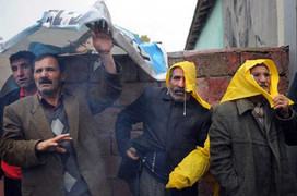 Thổ Nhĩ Kỳ sau thảm hoạ động đất: Lùm xùm vụ đồ cứu trợ