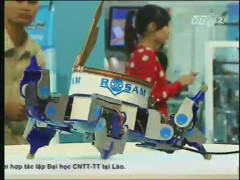 Xem rô-bốt thông minh, máy chiếu 3 chiều của Việt Nam