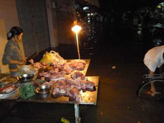 Chùm ảnh TP.HCM khốn đốn trong đỉnh triều cường