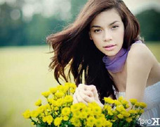 Hà Hồ tiếp tục thử sức với vai trò MC