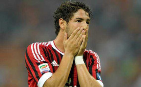 News 1/11: Man City, PSG nhảy vào tranh Pato