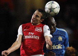 Arsenal, Chelsea đồng lòng nói không với chiến thắng