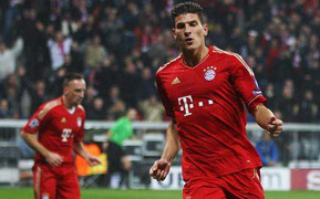 Bayern Munich 3-2 Napoli: Hùm xám giương oai