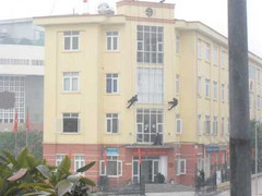 Hạ 5 tên khủng bố, giải cứu UBND trong 30 phút