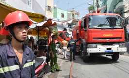 TP.HCM: Một căn hộ bị thiêu rụi hoàn toàn