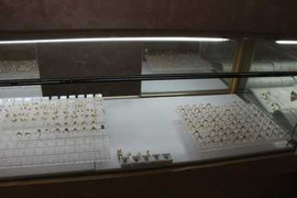 Trộm đột nhập tiệm vàng giữa Thủ đô