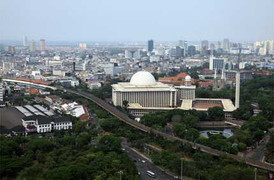 Thư xứ Vạn đảo: Jakarta “oái oăm”