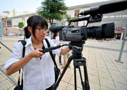 Teen Ams nói gì về cậu học trò nghèo và bài văn “lạ”