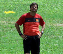 Săn vàng cùng U23 VN: Không chờ, biết làm gì ?