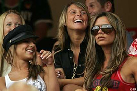 Euro 2012, 'rạp xiếc' WAGs sẽ tái xuất