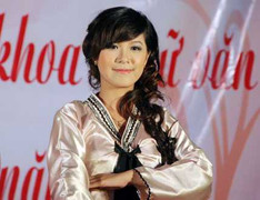 Nữ sinh Ngữ văn đẹp rạng ngời