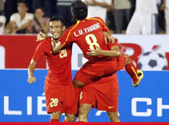 Văn Thắng nâng tỉ số lên 5-0