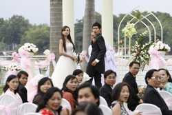 Cô dâu bất hạnh lấy phải chàng gay