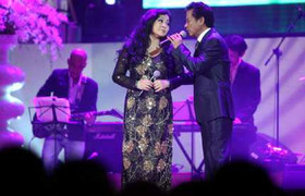 Show Chế Linh: ‘Đầu không xuôi’ nhưng ‘đuôi đã lọt’