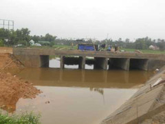 Nơi 'nằm mơ không thấy lụt' ngập sâu vì đường tránh