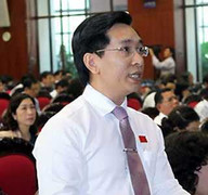 Tăng mạnh thuế để thuốc lá thành 'hàng xa xỉ'