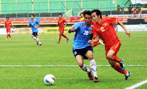 Ngược dòng ở thế thiếu người, U23 VN xây chắc ngôi đầu