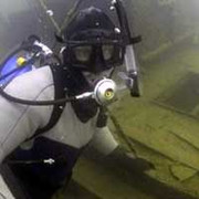 Trà Vinh: Tàu chứa vũ khí chìm gần cửa biển