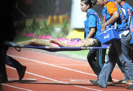 Cận cảnh cú về đích làm rúng động Việt Nam