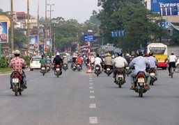 Phân làn ở Hà Nội: Thất bại, 7 tỷ đồng 'đi tong'?