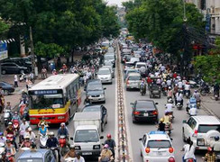 Điều chỉnh giờ làm phải đợi HĐND thông qua