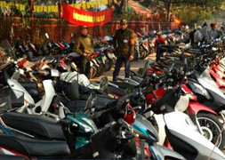 Kiểm tra 174 điểm trông xe ở Hà Nội: Tất cả đều vi phạm