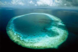 Chiêm ngưỡng vẻ đẹp của 'cựu đối thủ' vịnh Hạ Long