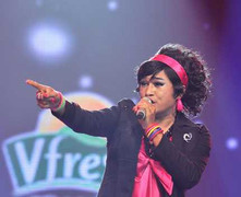 Ngắm Minh Quân giả gái, quý bà đầy đặn