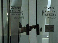 Olympus đứng trước nguy cơ sụp đổ