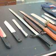 Nổ súng bắt kẻ cầm mã tấu rượt chém cảnh sát