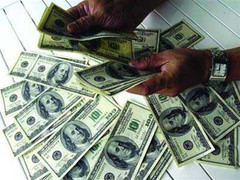 Niêm yết học phí bằng USD, ĐH FPT bị phạt 500 triệu